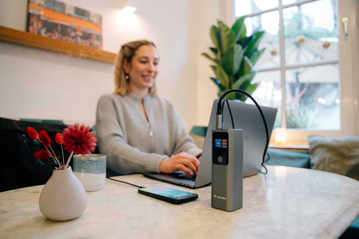 Verbatim Charge 'n' Go Power Bank 27000mAh 183W Grey