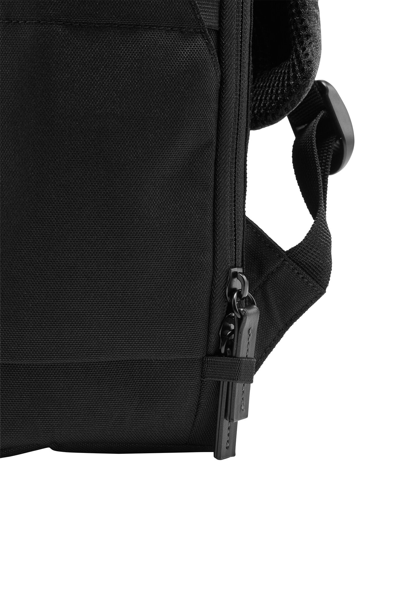 HP Renew Travel 15.6-inch Backpack