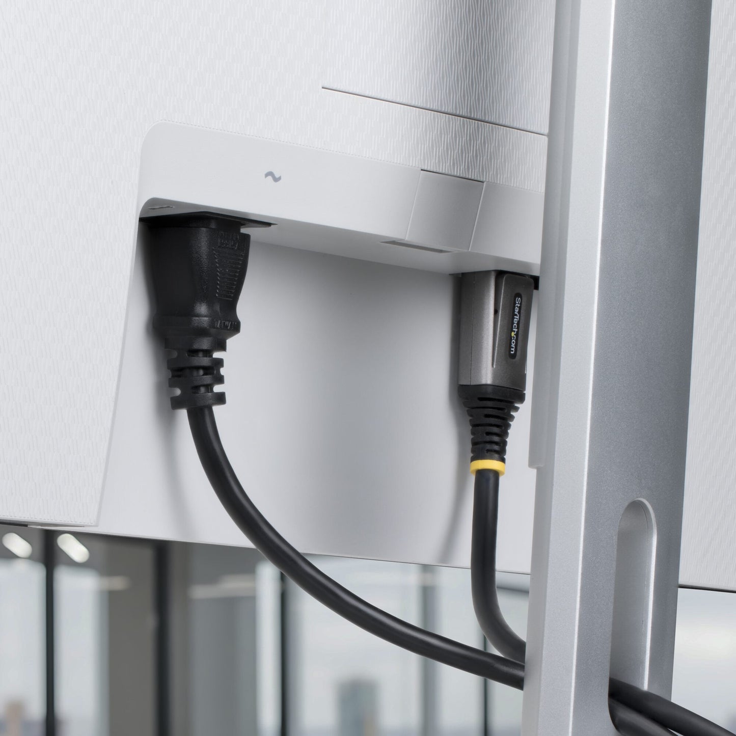 StarTech.com 2m DisplayPort 2.1 Cable, VESA Certified DP54 DisplayPort Cable, Uncompressed 8K 60Hz, 10K 60Hz/8K 144Hz/4K 240Hz w/DSC 1.2a, DP 2.1 Monitor Cord