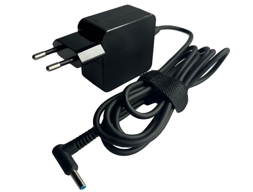 CoreParts MBXHP-AC0032 power adapter/inverter Indoor 45 W Black
