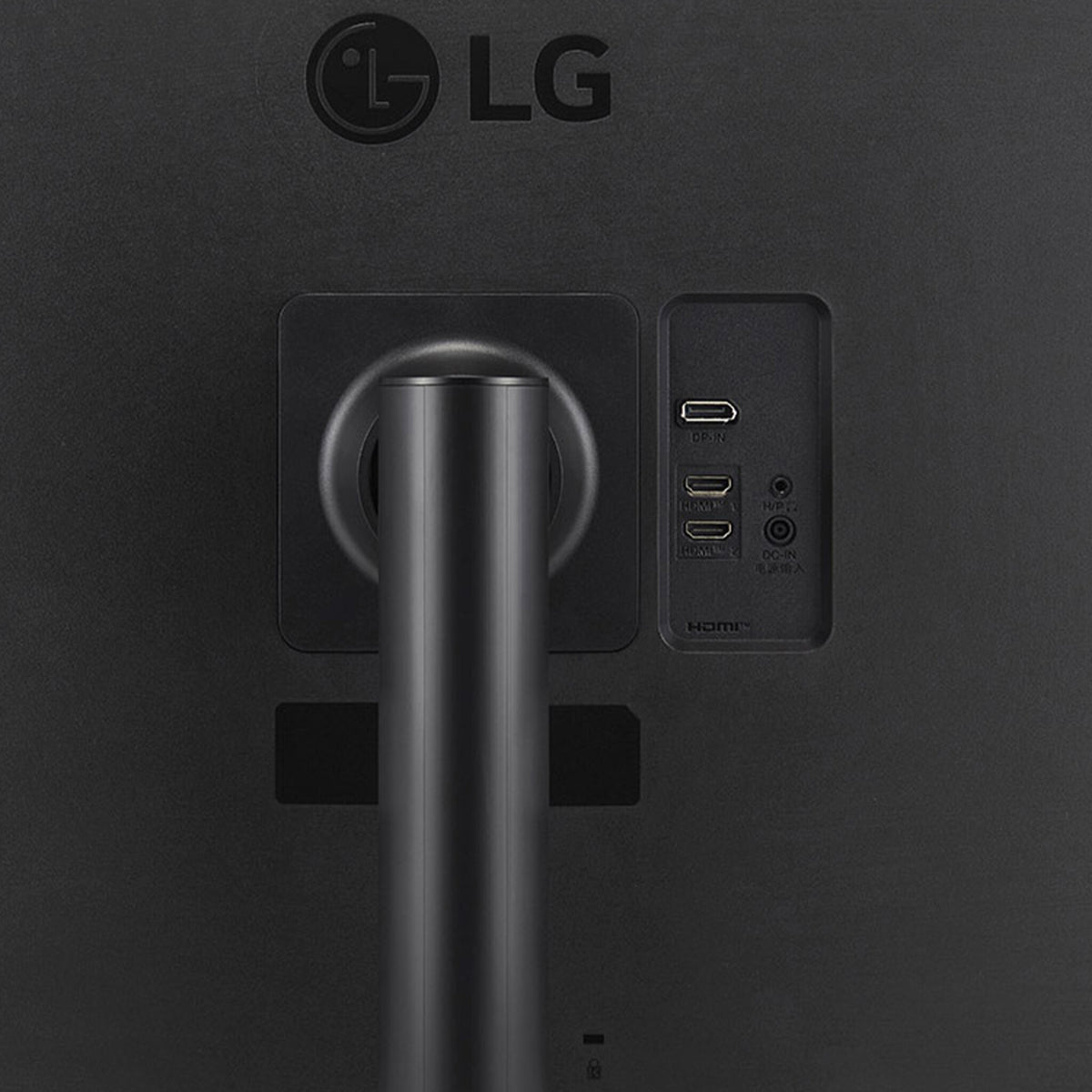 LG 32IN 4K UHD 3840X2160 VA computer monitor 81.3 cm (32") 3840 x 2160 pixels 4K Ultra HD LCD Black