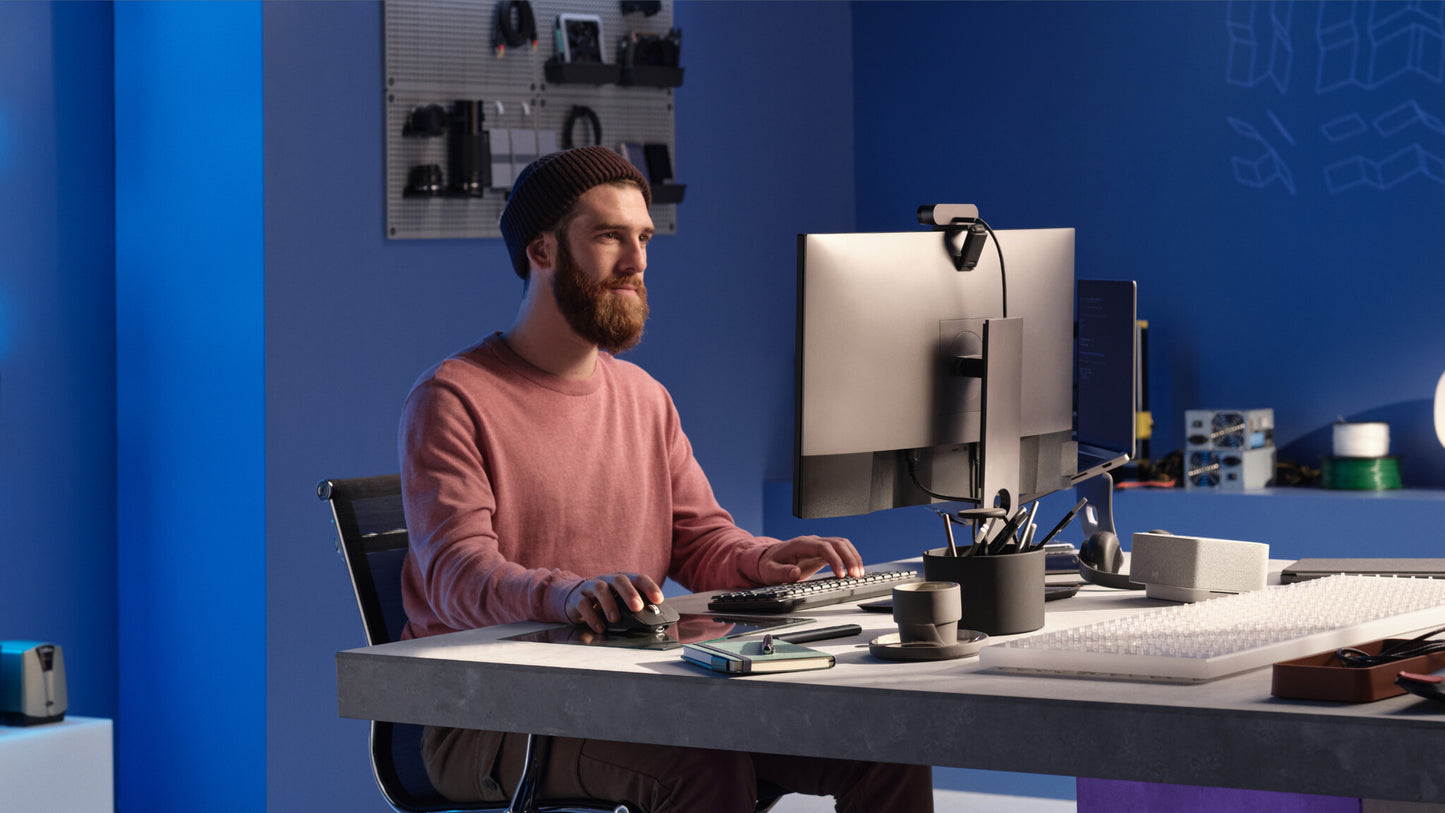 Logitech 910-006556 mouse Office Right-hand Bluetooth Laser 8000 DPI