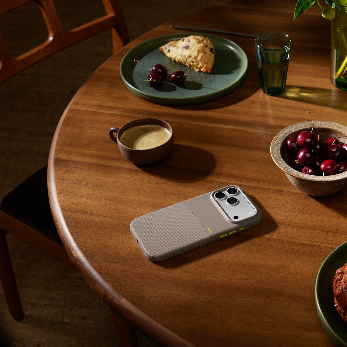 Apple Beats iPhone 17 Pro Max Rugged Case with MagSafe and Camera Control – Alpine Grey