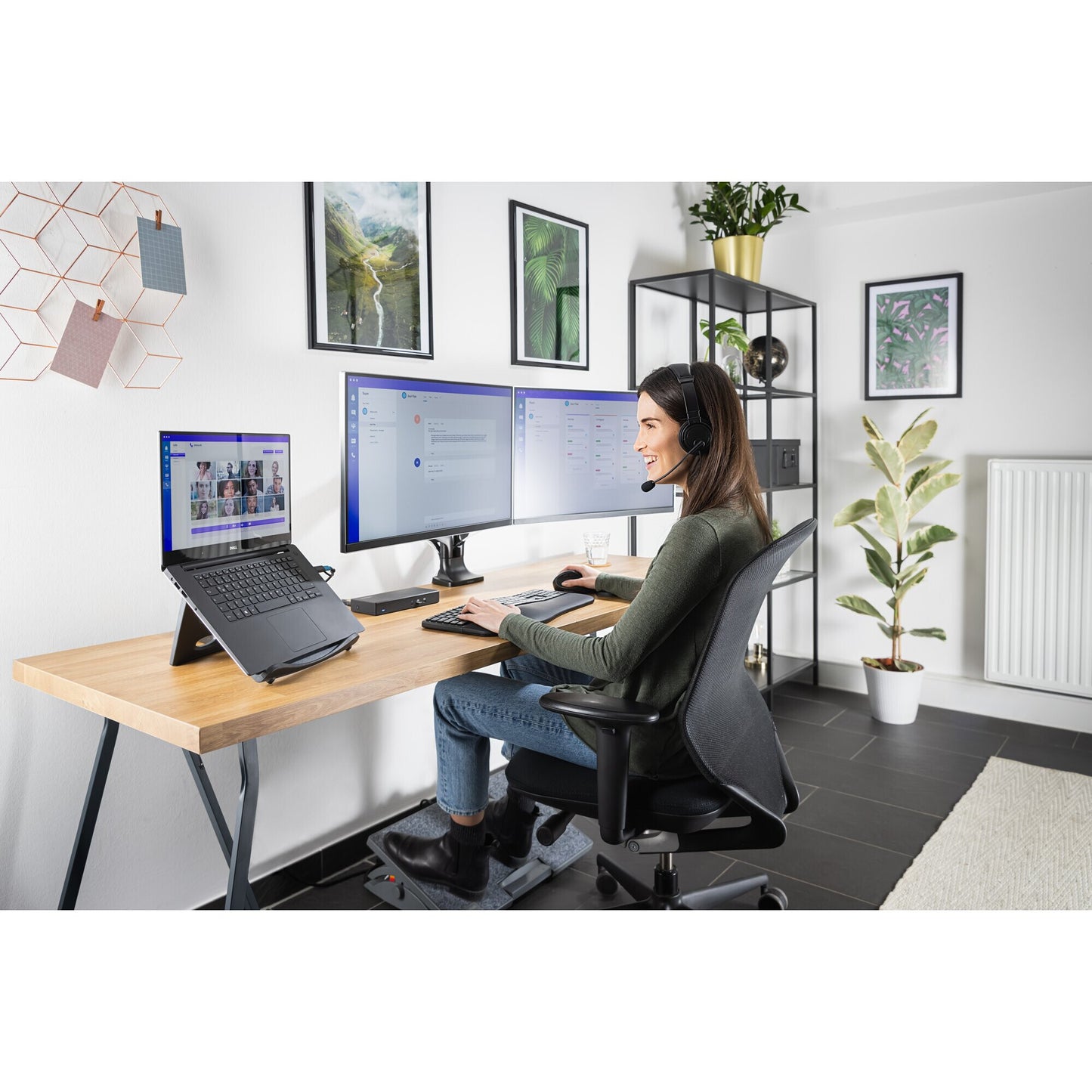 Kensington Pro Fit Ergo Wireless Mouse—Black