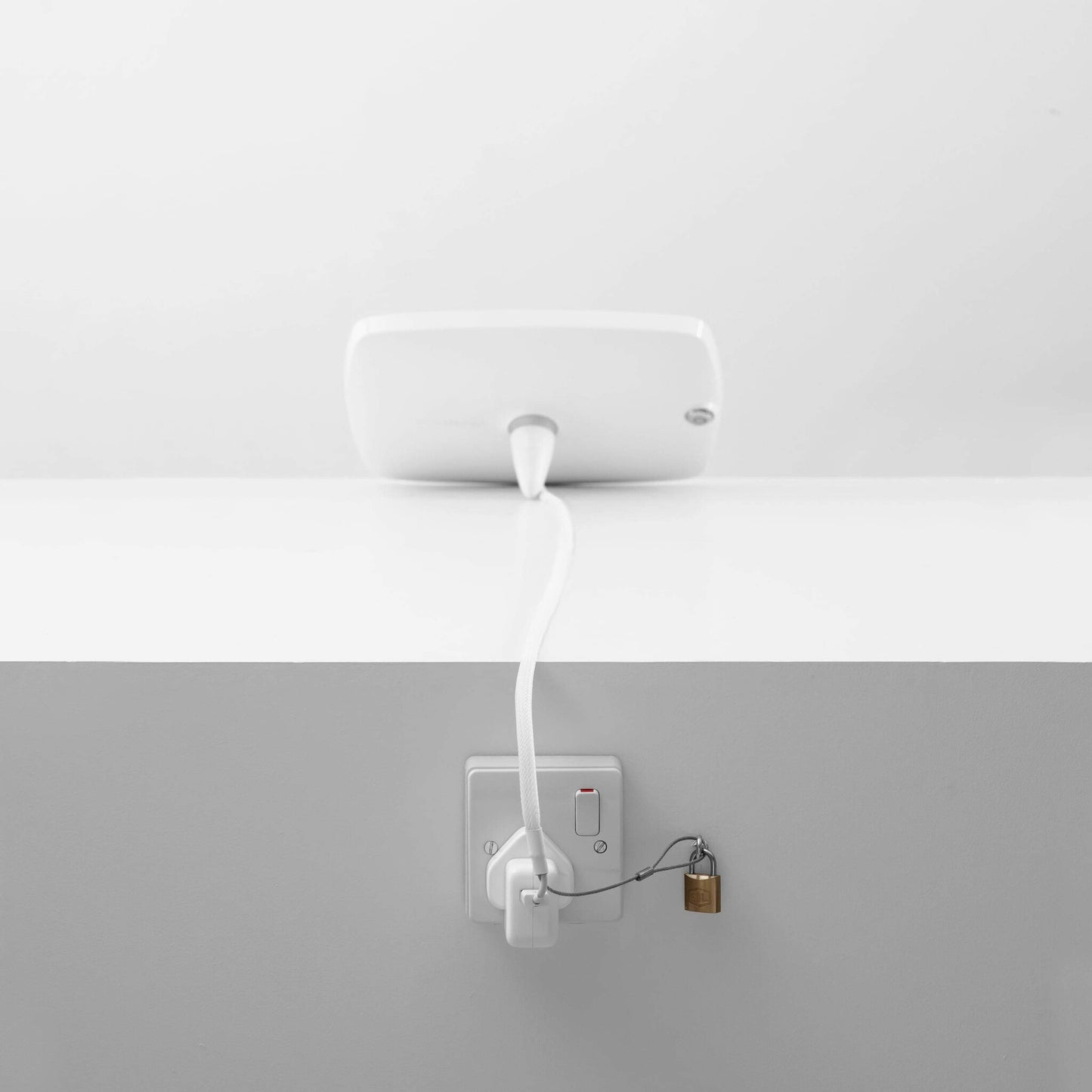 Bouncepad Lounge | Samsung Galaxy Tab A 10.5 (2018) | White | Exposed Front Camera and Home Button |