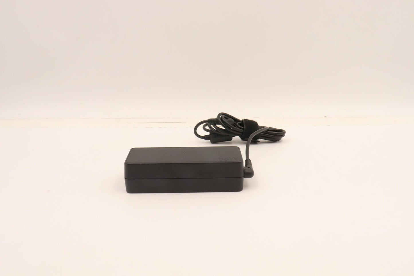 Lenovo 5A11H02883 power adapter/inverter Indoor 65 W Black