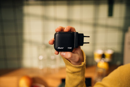 Verbatim Mini GaN Charger 70W 3 Port US plug with EU and UK adaptors
