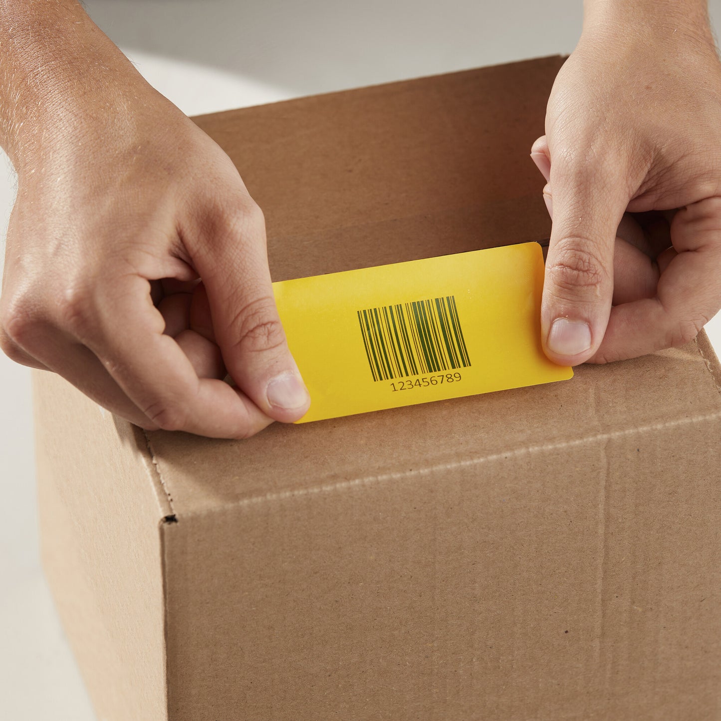DYMO Authentic LabelWriter Large Shipping Labels/Name Badges | Black Print on Yellow Label | 54 mm x 101 mm | 220 Easy-PeelSelf-Adhesive Labels | for LabelWriter Label Makers | Made in Europe