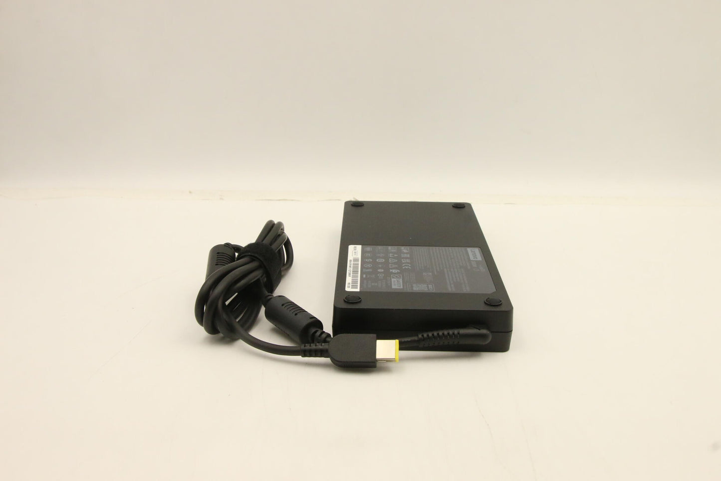 Lenovo 5A10W86290 power adapter/inverter Indoor 300 W Black