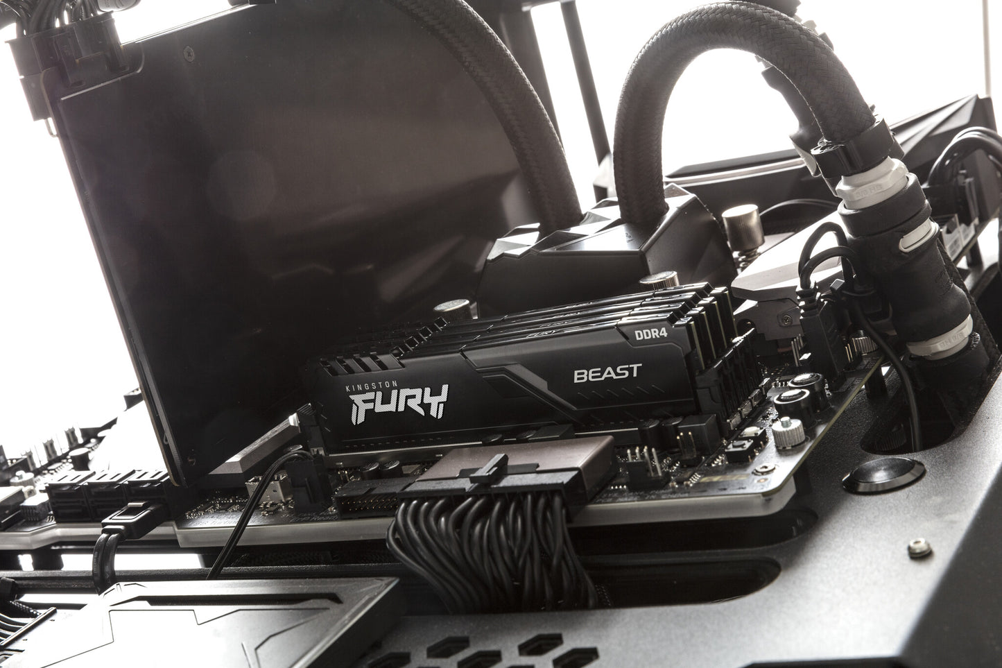 Kingston Technology FURY Beast 32GB 3200MT/s DDR4 CL16 DIMM Black