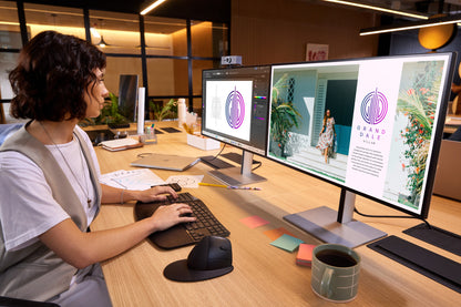 HP Series 7 Pro 27 inch QHD Thunderbolt 4 Monitor - 727pu