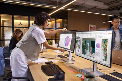 HP Series 7 Pro 27 inch QHD Thunderbolt 4 Monitor - 727pu