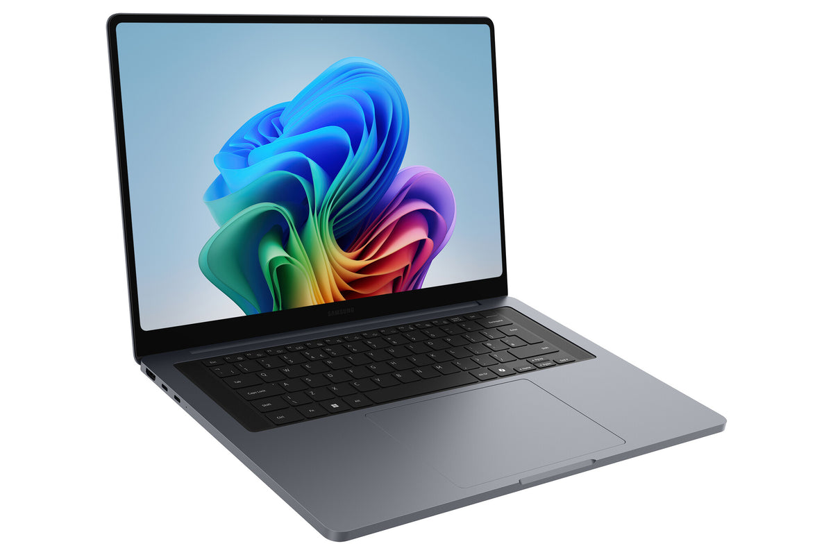 Samsung Galaxy Book6 Ultra (16", Core Ultra 7, 32GB), a Copilot+ PC