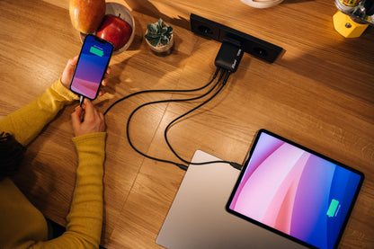 Verbatim GaN Charger 100W Universal Black AC Fast charging Indoor