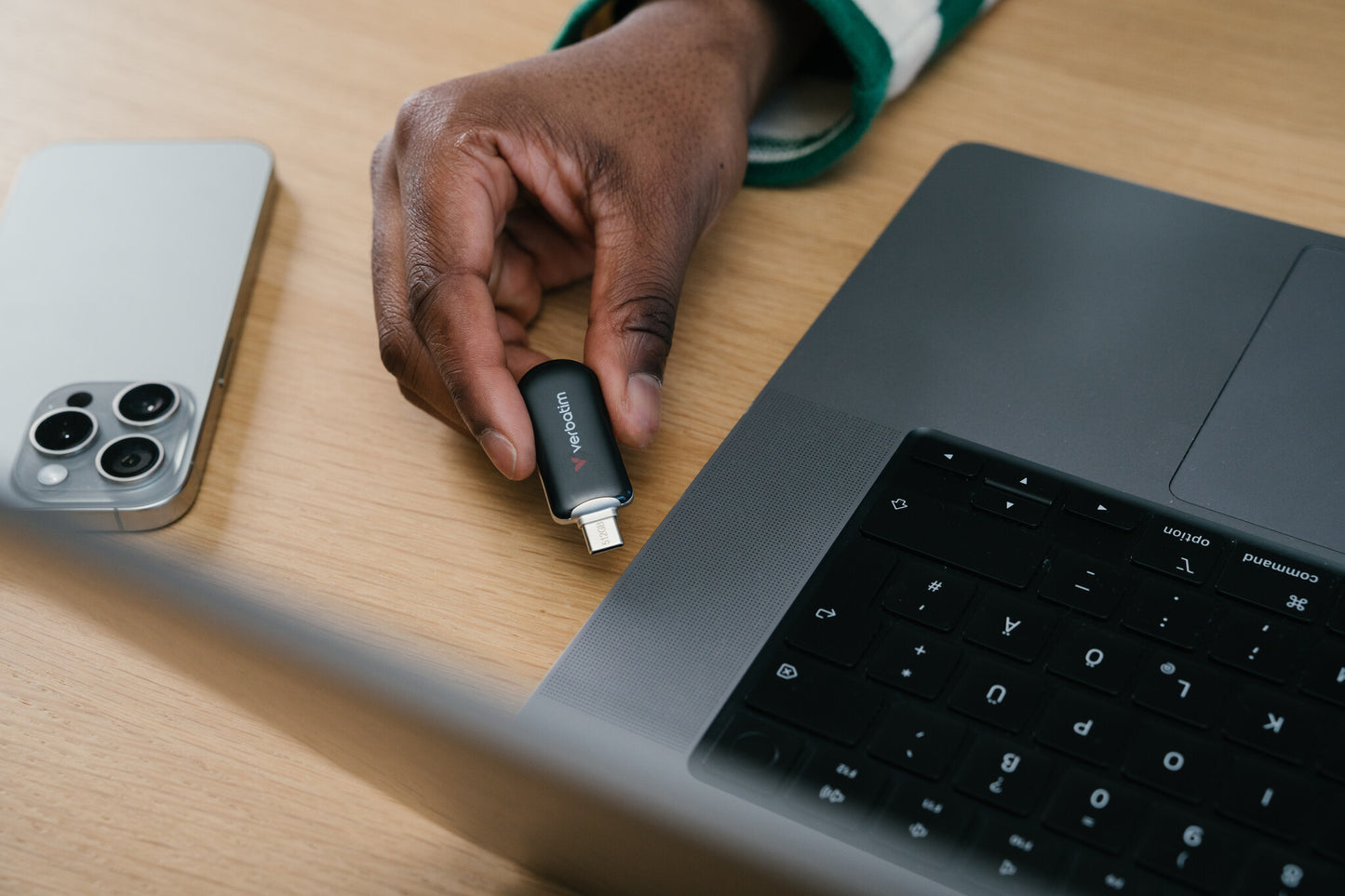 Verbatim Plectra USB-C Flash Drive Black 64GB