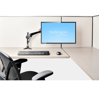 StarTech.com Desk Mount Monitor Arm for Single VESA Display up to 32" or 49" Ultrawide 8kg/17.6lb - Full Motion Articulating & Height Adjustable - C-Clamp, Grommet - Single Monitor Arm