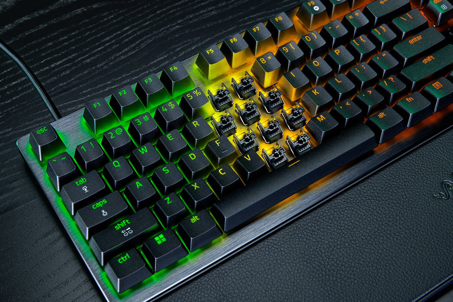 Razer Huntsman V3 Pro keyboard Gaming USB QWERTY UK International Black