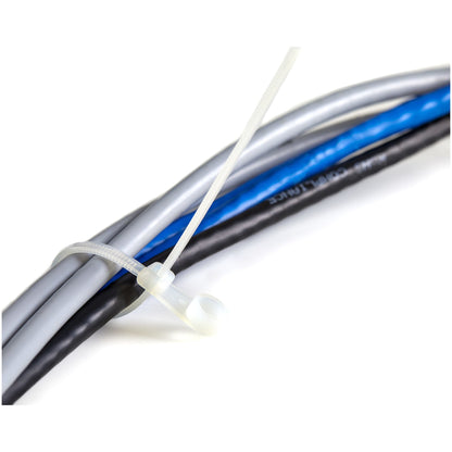 StarTech.com 4"(10cm) Cable Ties with Mounting Hole - 1/16"(2mm) wide, 7/8"(24mm) Bundle Dia. 18lb(8kg) Tensile Strength, Nylon 66 Self Locking Ties w/Screw Hole, UL Listed, 100 Pack