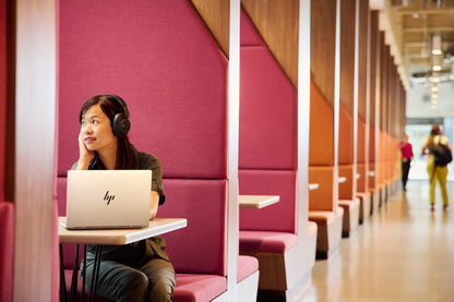 HP EliteBook 8 Flip G1i 13 inch Notebook AI PC Intel Core Ultra 7 255U Hybrid (2-in-1) 33.8 cm (13.3") Touchscreen WUXGA 16 GB LPDDR5x-SDRAM 512 GB SSD Wi-Fi 6E (802.11ax) Windows 11 Pro Silver