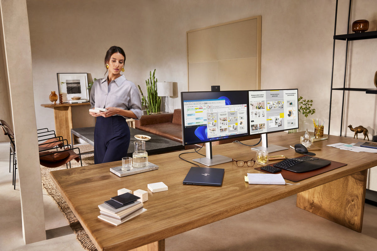 HP Series 7 Pro 27 inch 4K Conferencing Monitor - 727pm