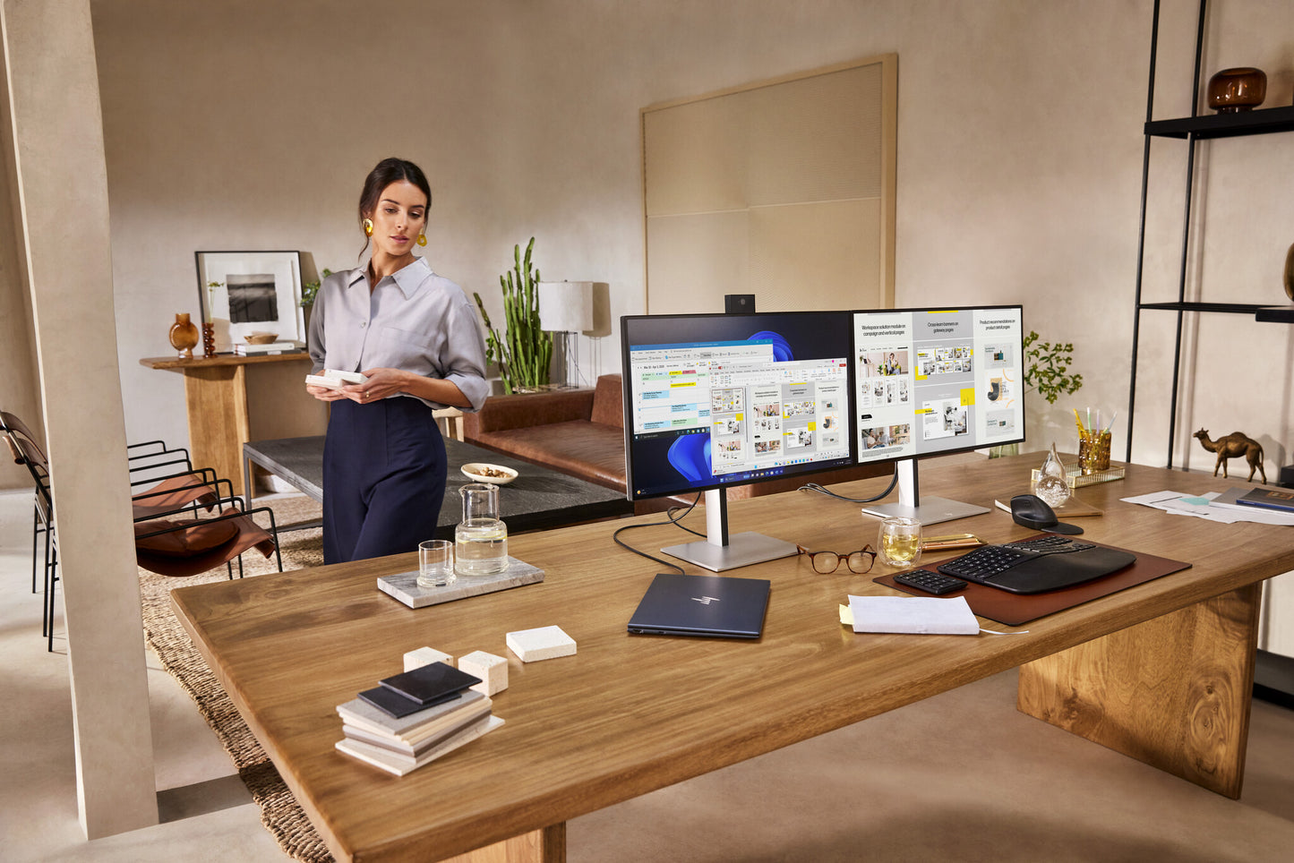 HP Series 7 Pro 27 inch 4K Conferencing Monitor - 727pm
