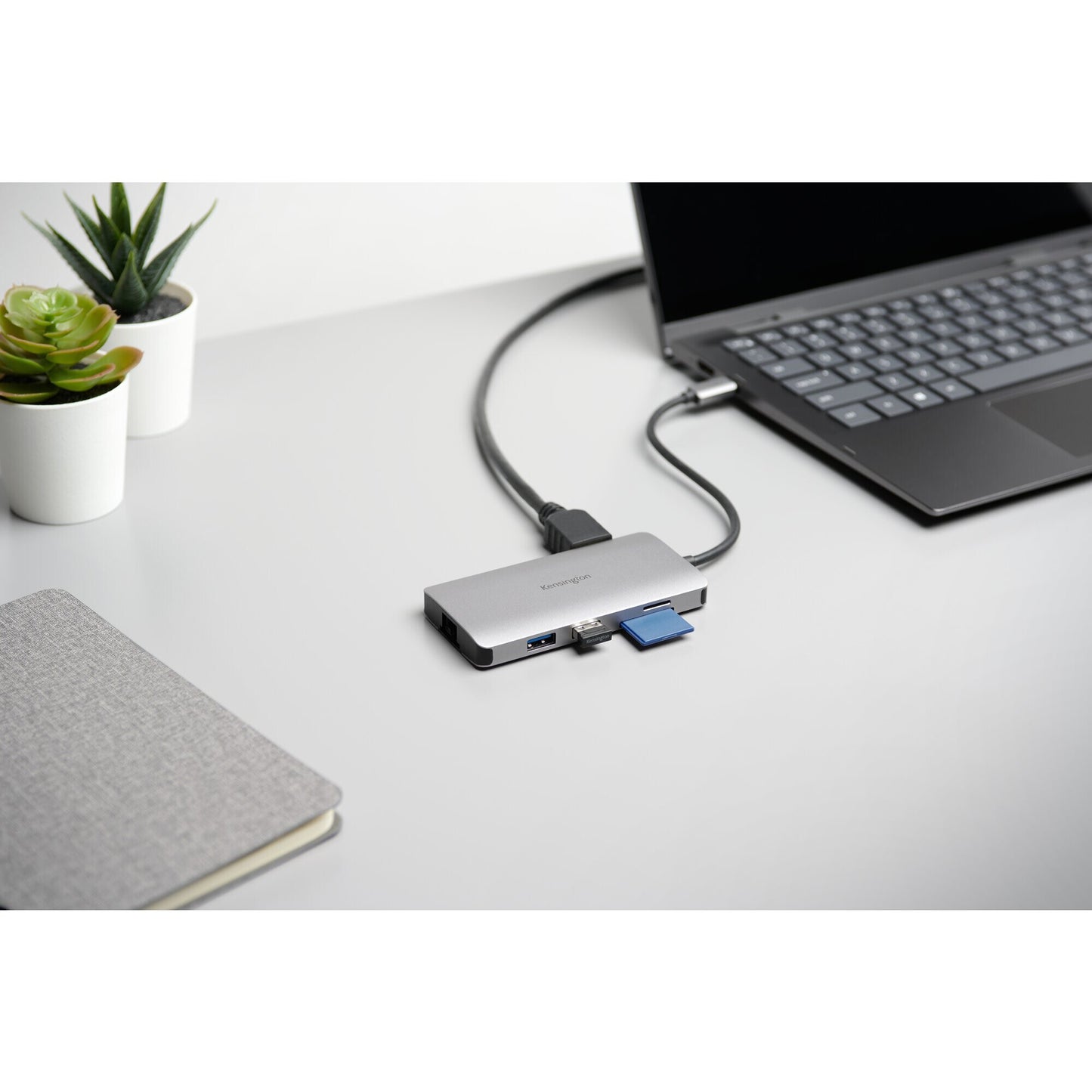 Kensington UH1400P USB-C 8-in-1 Driverless Mobile Dock