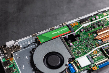 SanDisk Green WD ™ SN3000 NVMe™ SSD POWERED BY 1 TB