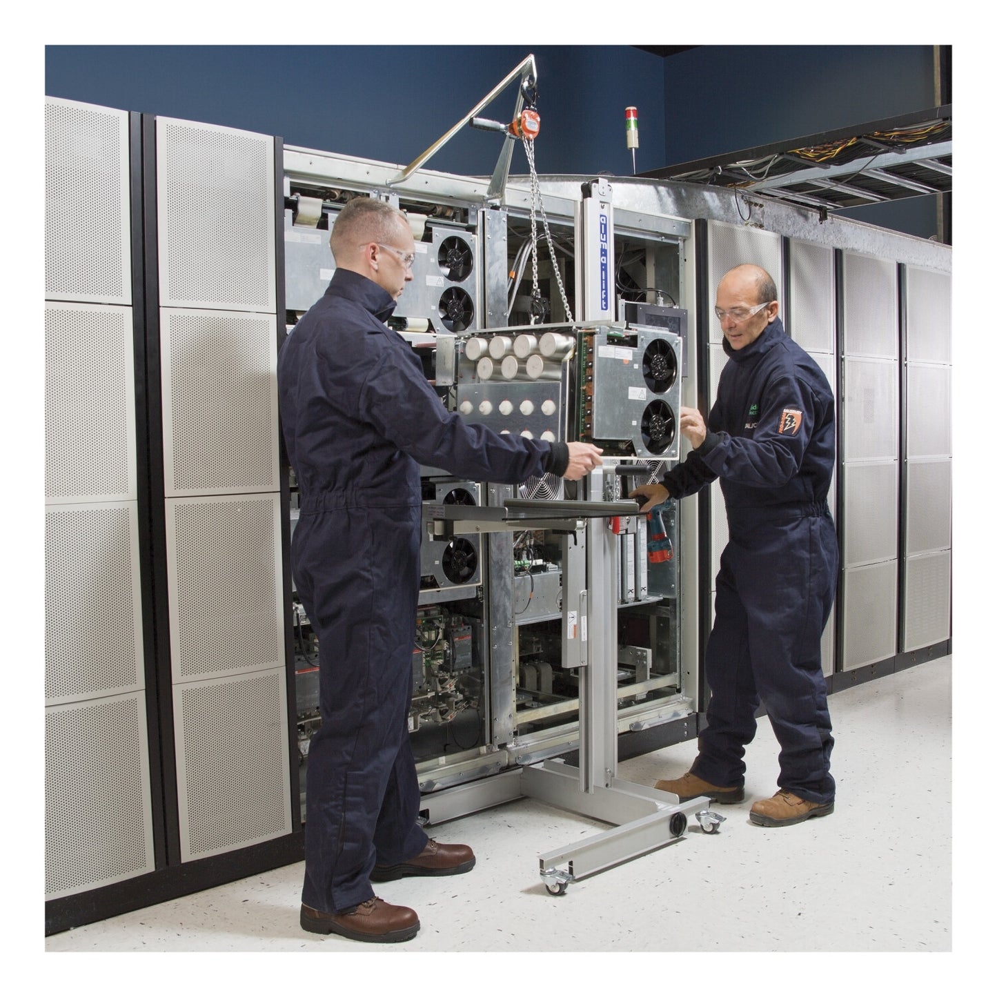 Schneider Electric Modular UPS Revitalization Service for (1) Symmetra LX with 5 X SYPM4KI, 4 X SYBT5
