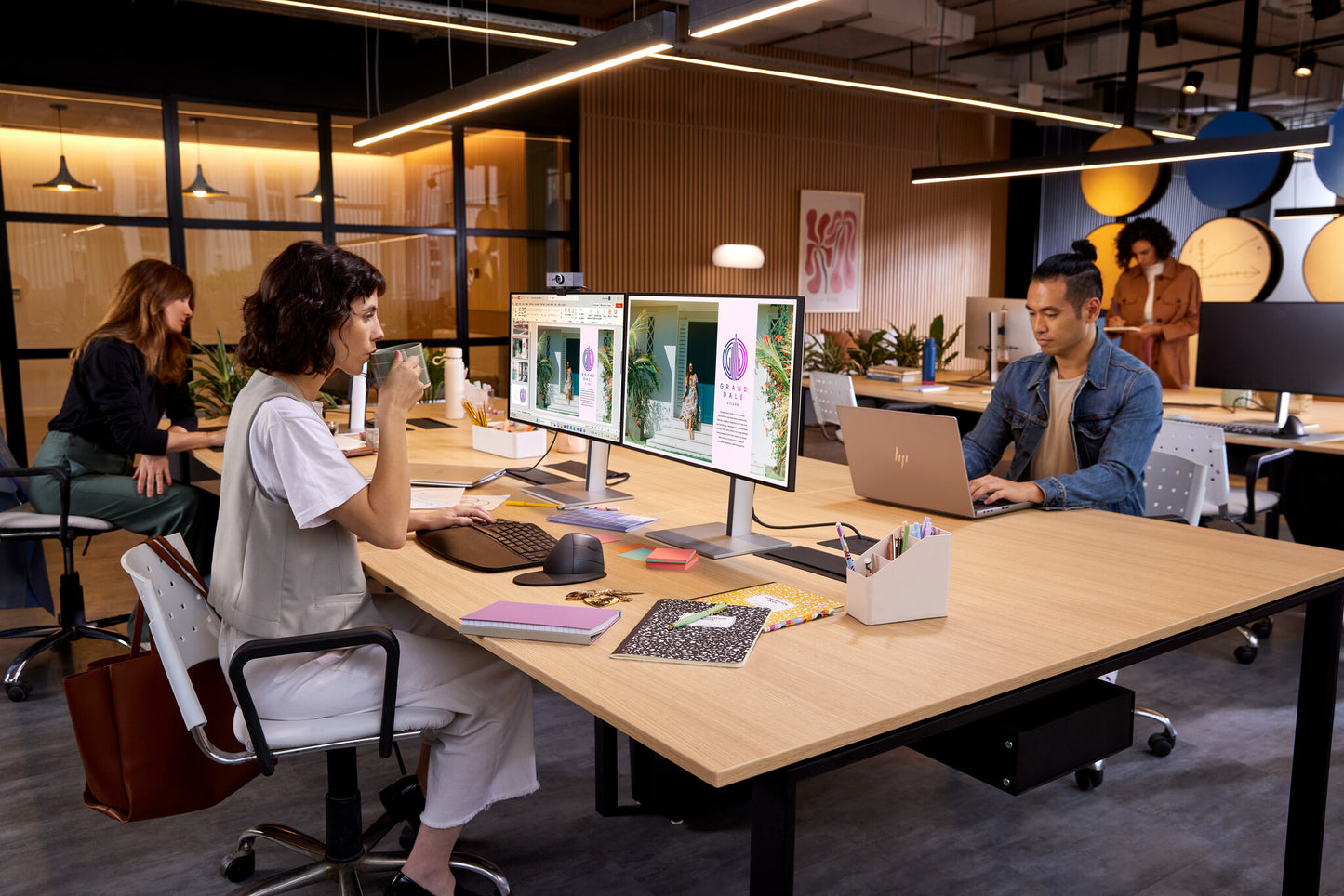 HP Series 7 Pro 27 inch QHD Thunderbolt 4 Monitor - 727pu