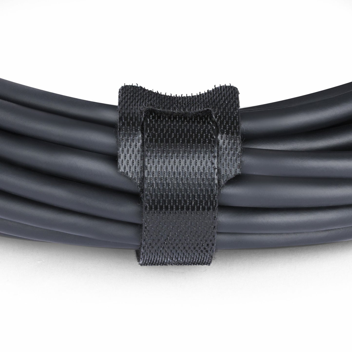 StarTech.com 50ft (15m) USB-C to HDMI 2.0 Active Optical Cable (AOC), 4K 60Hz, CL3 Rated, Unidirectional USB Type-C to HDMI Adapter Cable