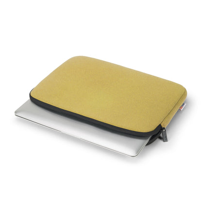BASE XX D31969 laptop case 33.8 cm (13.3") Sleeve case Brown, Camel colour