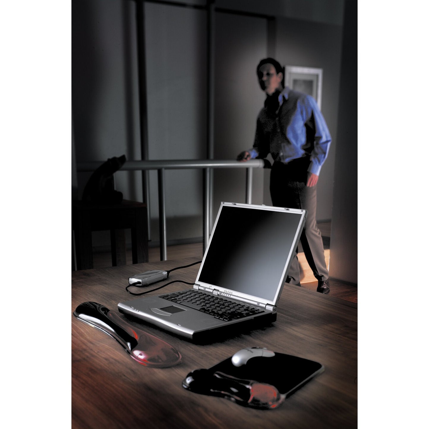 Kensington Duo Gel Keyboard Wrist Rest — Red