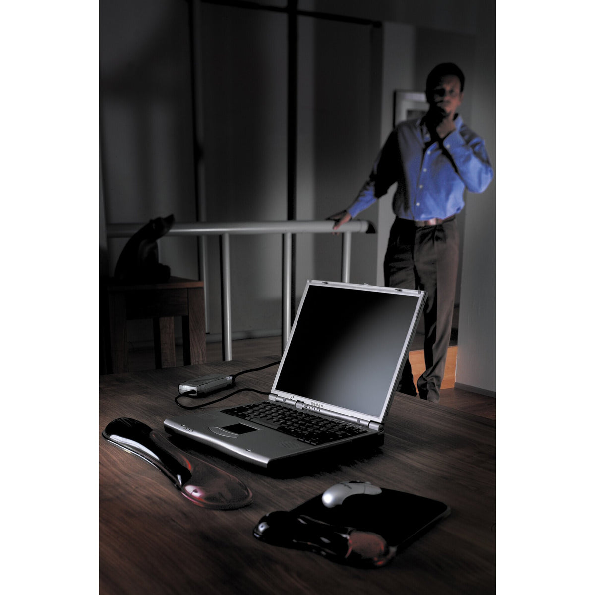 Kensington Duo Gel Keyboard Wrist Rest — Red