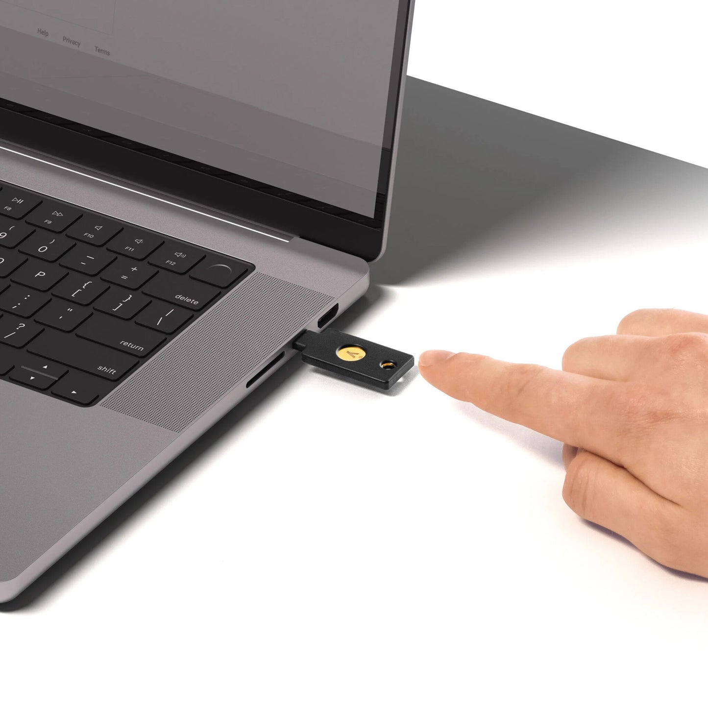 Yubico 8880001089 hardware authenticator
