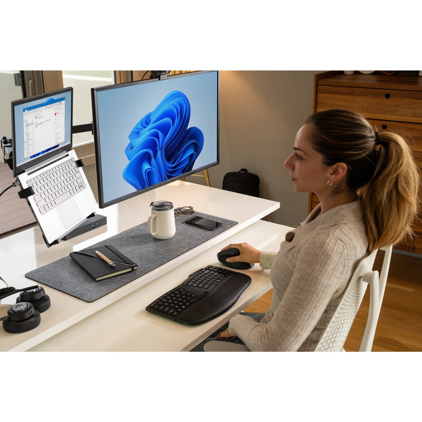 Kensington SmartFit Ergo Dual Extended Monitor Arm