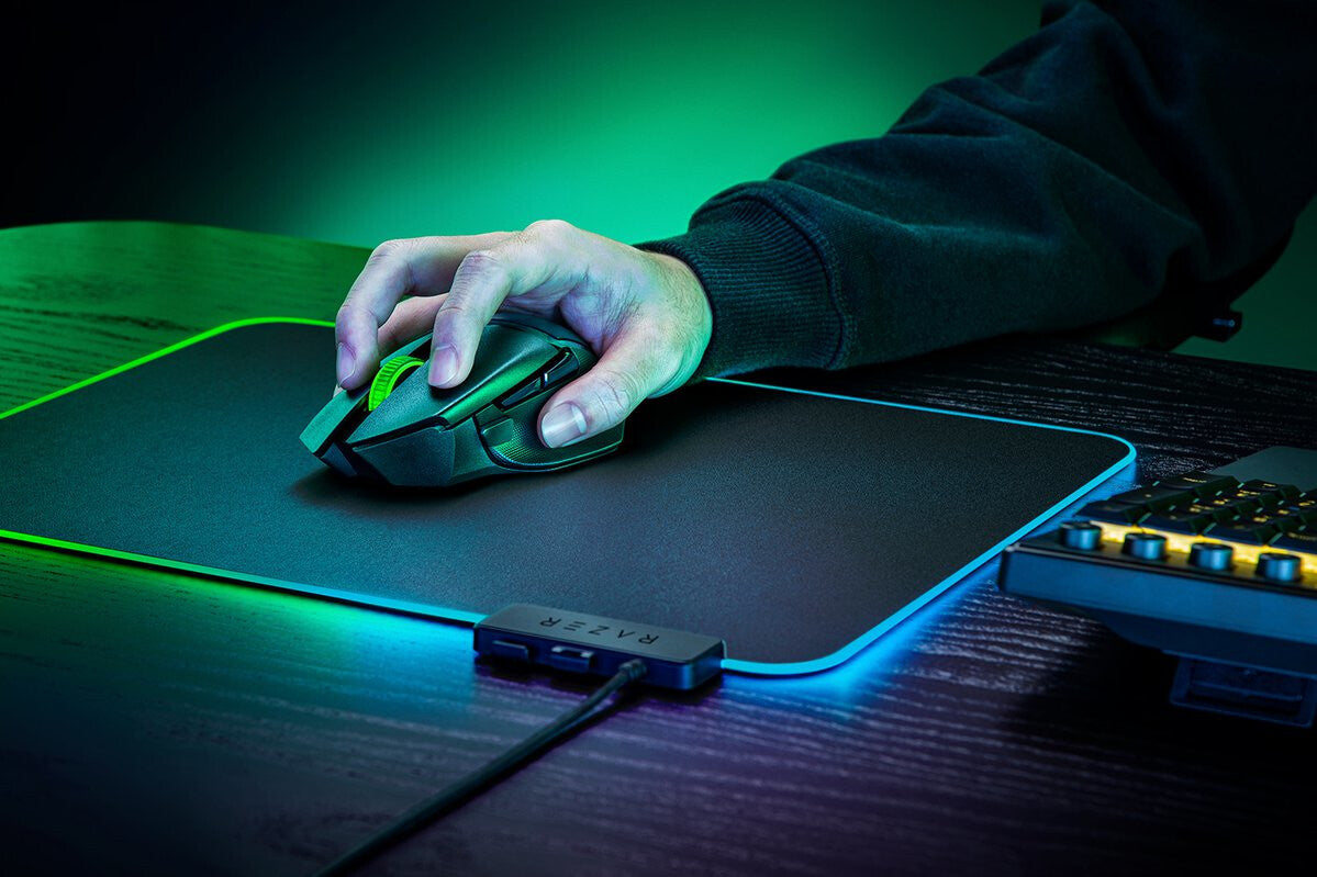 Razer Basilisk V3 X HyperSpeed mouse Gaming Right-hand Bluetooth Optical 18000 DPI