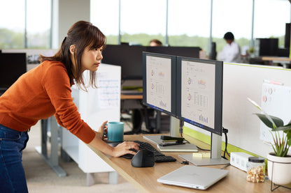 HP EliteBook X G1a Next Gen AI PC Wolf Pro Security Edition Copilot+ PC AMD Ryzen AI 9 HX PRO 375 Laptop 35.6 cm (14") Touchscreen 2.8K 32 GB LPDDR5x-SDRAM 1 TB SSD Wi-Fi 7 (802.11be) Windows 11 Pro Silver