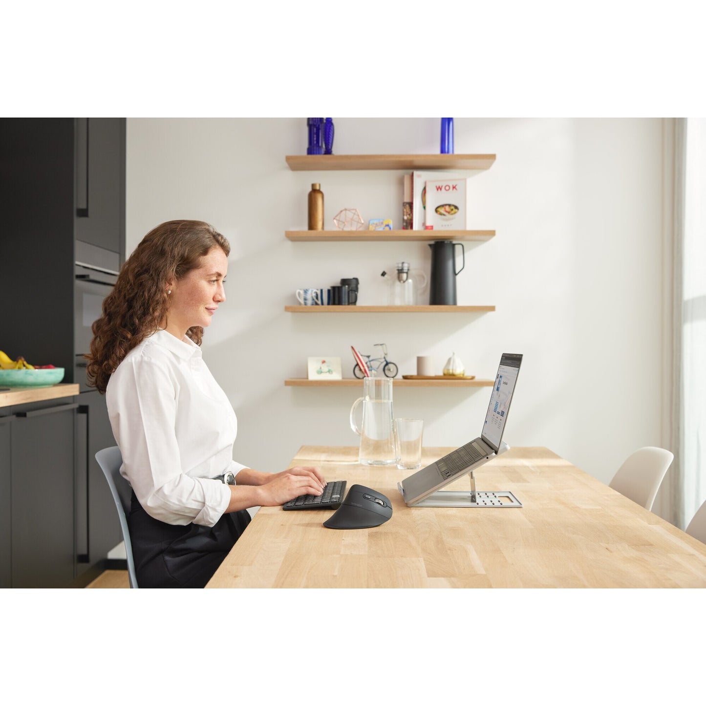 Kensington SmartFit Easy Riser Go Adjustable Ergonomic Laptop Riser and Cooling Stand for Laptops up to 17"