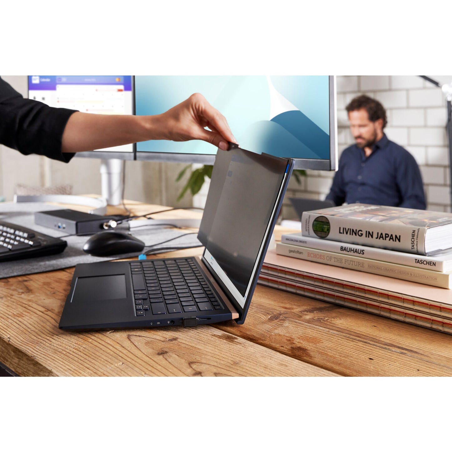 Kensington MagPro Magnetic Privacy Screen Filter for Laptops 13.3" (16:9)