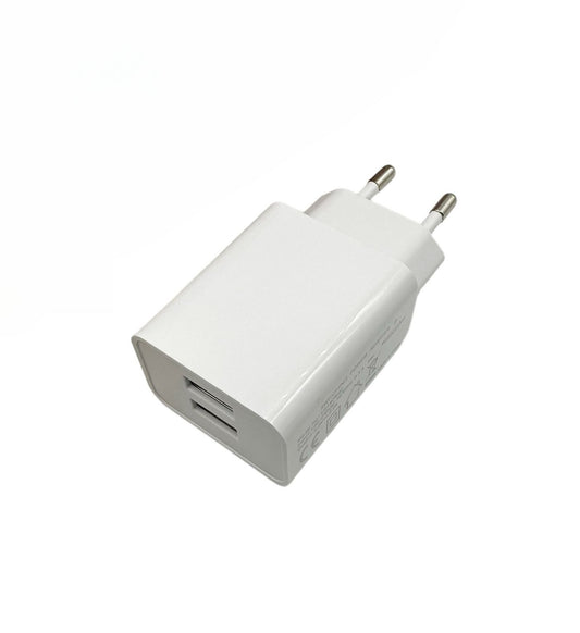 Microconnect PETRAVEL44 mobile device charger Universal White AC Indoor